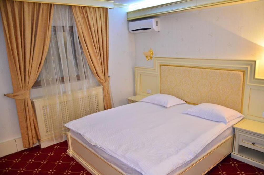 Cazare Plopii Fara Sot Iasi Luaran gambar